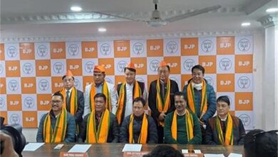 Photo of 60 सदस्‍यीय विधानसभा में अब BJP के 56 सदस्‍य,  अरुणाचल में चुनाव से पहले 4 विधायकों ने बदला पाला