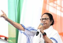 Photo of ममता बनर्जी ने कहा कि प्रधानमंत्री को संदेशखाली मुद्दे पर झूठ फैलाने के बजाय पश्चिम बंगाल के राज्यपाल को बदल देना चाहिए