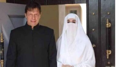 Photo of पाकिस्तान में पूर्व प्रधानमंत्री इमरान खान और उनकी पत्नी बुशरा बीबी का अवैध निकाह वाला मामला तूल पकड़ रहा