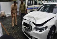 Photo of मुंबई में BMW की टक्कर से महिला की मौत मामले में खुलासा, शिवसेना नेता का बेटा चला रहा था गाड़ी