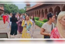 Photo of विश्व प्रसिद्ध खूबसूरत ताज का दीदार करने विश्व सुंदरियां पहुंची, 30 देशों की 110 सुंदरियों ने ताज को करीब से निहारा